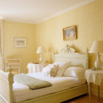 Helles Schlafzimmer Im Traditionellen … – Bild Kaufen – 11016357 in Gelbes Schlafzimmer