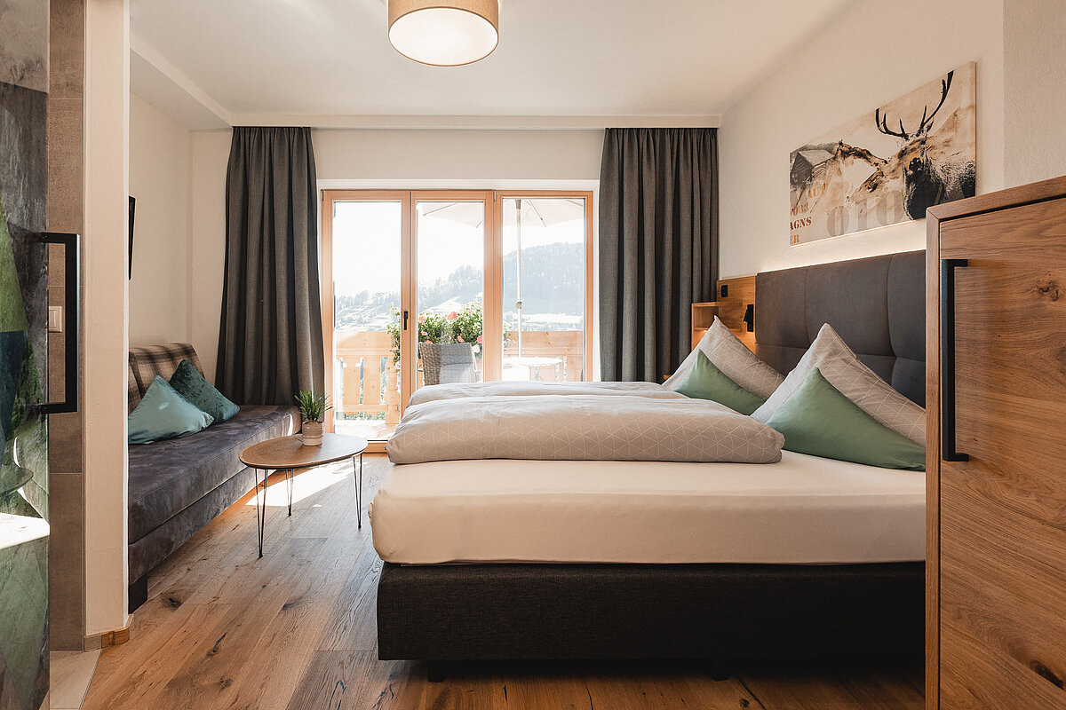 Komfortzimmer Mit Balkon - Südseite - Hubertushof intended for Schlafzimmer Südseite